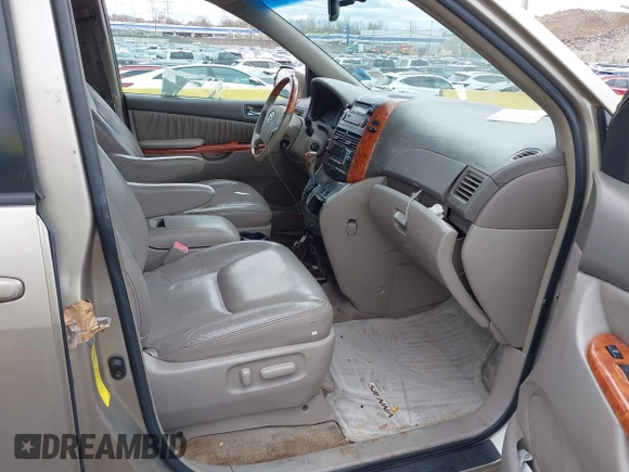 2006 Toyota Sienna XLE with VIN 5TDZA22C76S393704, listed as a IAAI auction lot 42062448 with 170,735 mi miles. Bid and sale history available at carsss.com. Image 5.
