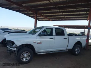 2014 Ram 2500 Tradesman with VIN 3C6TR5CT5EG303307, listed as a IAAI auction lot 41725435 with 154,746 mi miles. Bid and sale history available at carsss.com. Image 14.