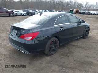 2018 Mercedes-Benz CLA 250 z VIN WDDSJ4GB8JN605978, wystawiony jako IAAI lot #41664999 z przebiegiem 59 527 mil mil oraz . Historia ofert i sprzedaży dostępna na DreamBid. Obrazek 4.