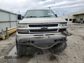 2000 Chevrolet Tahoe LS with VIN 1GNEK13T7YJ148901, listed as a Copart auction lot 51840995 with 195,543 mi miles and Salvage title. Bid and sale history available at DreamBid. Image 5.