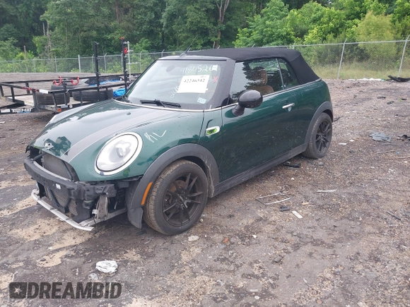 2016 MINI Convertible with VIN WMWWG5C51G3C19231, listed as a IAAI auction lot 42246342 with 93,576 mi miles and . Bid and sale history available at DreamBid. Image 17.