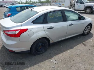 2013 Ford Focus S with VIN 1FADP3E2XDL154959, listed as a IAAI auction lot 42114562 with 98,031 mi miles. Bid and sale history available at carsss.com. Image 4.