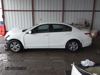 2012 Honda Accord SE z VIN 1HGCP2F67CA067792, wystawiony jako IAAI lot #42193036 z przebiegiem 151 332 mil mil oraz . Historia ofert i sprzedaży dostępna na DreamBid. Obrazek 14.