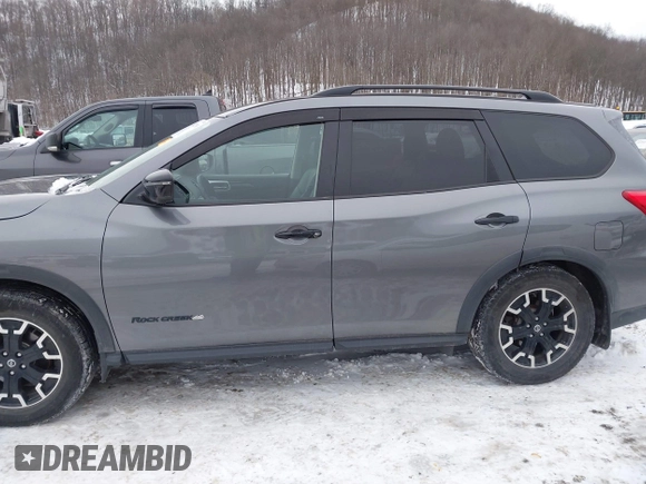 2019 Nissan Pathfinder S z VIN 5N1DR2MM0KC629304, wystawiony jako IAAI lot #41342768 z przebiegiem 48 529 mil mil oraz . Historia ofert i sprzedaży dostępna na DreamBid. Obrazek 15.