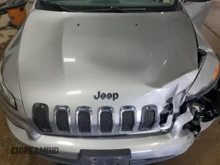 2015 Jeep Cherokee North with VIN 1C4PJMCS2FW634318, listed as a Copart auction lot 53539995 with 188,298 mi miles and Salvage Title. Bid and sale history available at carsss.com. Image 12.