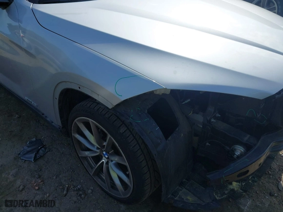 2013 BMW X1 28i with VIN WBAVM1C54DVW41570, listed as a IAAI auction lot 41909262 with 78,225 mi miles. Bid and sale history available at carsss.com. Image 6.