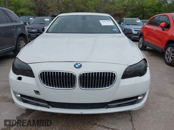2012 BMW 5 Series 528i xDrive with VIN WBAXH5C54CDW07654, listed as a IAAI auction lot 41937533 with 109,529 mi miles. Bid and sale history available at carsss.com. Image 6.