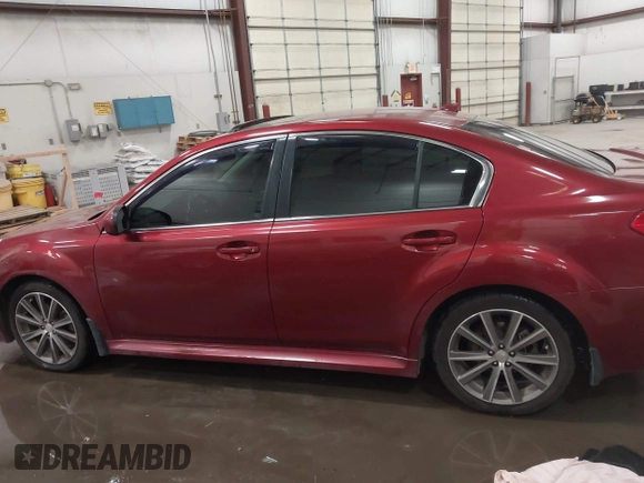 2014 Subaru Legacy Special Sports z VIN 4S3BMBH66E3013133, wystawiony jako IAAI lot #41762771 z przebiegiem 81 434 mil mil oraz . Historia ofert i sprzedaży dostępna na DreamBid. Obrazek 14.