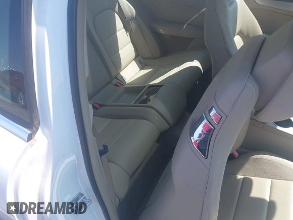 2013 Mercedes-Benz C 250 with VIN WDDGJ4HB1DG052880, listed as a IAAI auction lot 42013118 with 26,799 mi miles and . Bid and sale history available at DreamBid. Image 8.