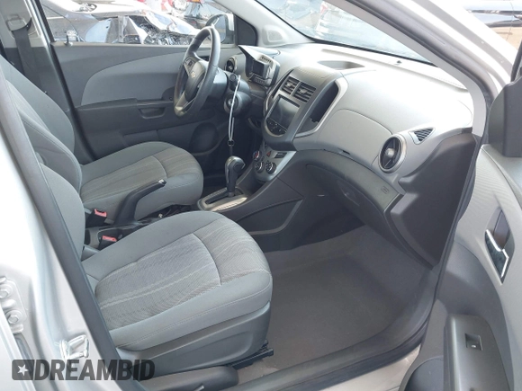 2013 Chevrolet Sonic LT with VIN 1G1JC5SB2D4243632, listed as a IAAI auction lot 42072421 with 40,289 mi miles and . Bid and sale history available at DreamBid. Image 5.
