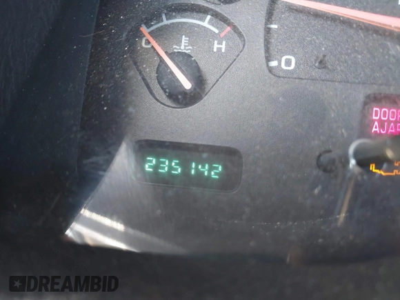 2002 Dodge Durango with VIN 1B4HR48N82F205384, listed as a IAAI auction lot 41451456 with 235,142 mi miles and . Bid and sale history available at DreamBid. Image 7.