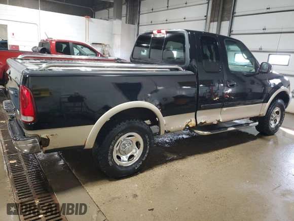 2000 Ford F-150 XL with VIN 1FTRX18L0YNA09450, listed as a Copart auction lot 47625885 with 0 mi miles and Clean Title. Bid and sale history available at carsss.com. Image 3.