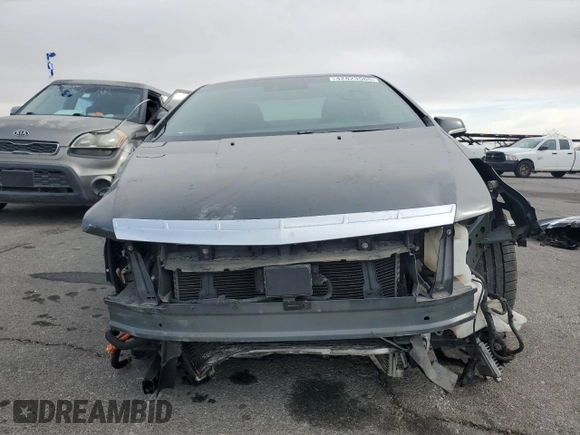 2014 Cadillac ELR z VIN 1G6RR1E41EU602097, wystawiony jako Copart lot #42823565 z przebiegiem 86 055 mil mil oraz Szkoda całkowita • Salvage title. Historia ofert i sprzedaży dostępna na DreamBid. Obrazek 5.