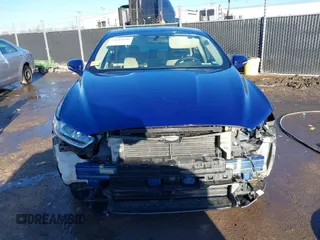 2016 Ford Fusion SE Hybrid with VIN 3FA6P0LU0GR388187, listed as a IAAI auction lot 38604646 with 135,625 mi miles. Bid and sale history available at carsss.com. Image 13.