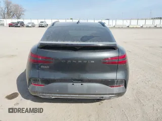 2024 Genesis GV60 z VIN KMUKEDSBXRU021487, wystawiony jako IAAI lot #41593903 z przebiegiem 10 961 mil mil oraz . Historia ofert i sprzedaży dostępna na DreamBid. Obrazek 16.