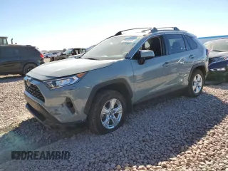 2021 Toyota RAV4 XLE with VIN 2T3W1RFV7MW109538, listed as a Copart auction lot 46489895 with 33,932 mi miles and Salvage Title. Bid and sale history available at carsss.com. Image 1.
