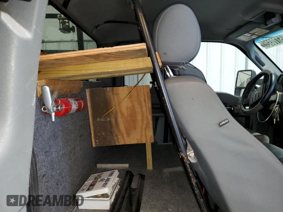 2016 Ford F-250 XLT z VIN 1FT7X2A68GED30460, wystawiony jako Copart lot #55770325 z przebiegiem 296 320 mil mil oraz Czysty tytuł • Clean title. Historia ofert i sprzedaży dostępna na DreamBid. Obrazek 10.