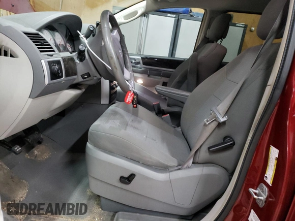 2010 Dodge Grand Caravan Crew with VIN 2D4RN6DX8AR419274, listed as a Copart auction lot 54915055 with 304,675 mi miles and Clean Title. Bid and sale history available at DreamBid. Image 7.