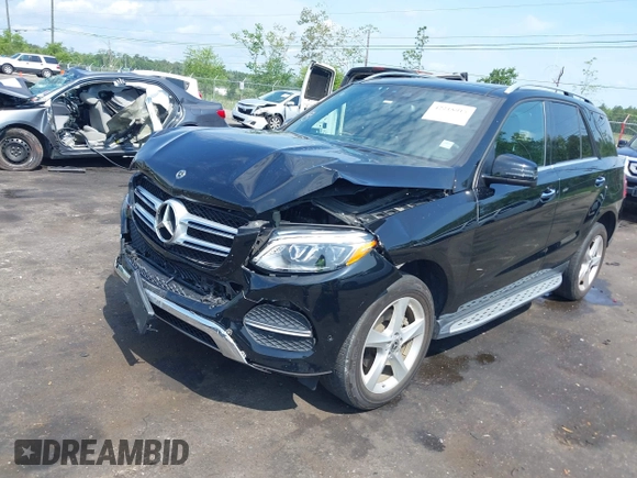 2018 Mercedes-Benz GLE 350 z VIN 4JGDA5HB1JB070660, wystawiony jako IAAI lot #42218013 z przebiegiem 66 626 mil mil oraz . Historia ofert i sprzedaży dostępna na DreamBid. Obrazek 17.