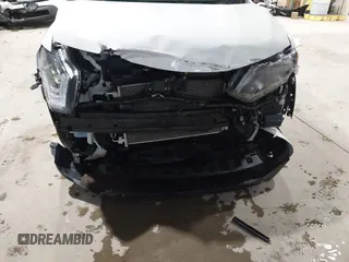 2017 Nissan Rogue SV z VIN KNMAT2MV4HP615103, wystawiony jako IAAI lot #41935754 z przebiegiem 142 770 mil mil oraz . Historia ofert i sprzedaży dostępna na DreamBid. Obrazek 6.