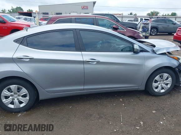 2016 Hyundai Elantra SE z VIN 5NPDH4AE1GH715927, wystawiony jako IAAI lot #42302693 z przebiegiem 143 065 mil mil oraz . Historia ofert i sprzedaży dostępna na DreamBid. Obrazek 13.