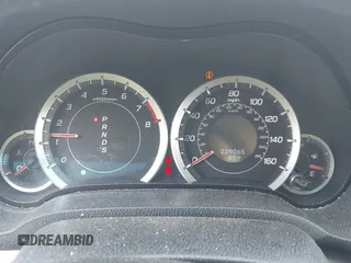 2010 Acura TSX z VIN JH4CU2F63AC032464, wystawiony jako IAAI lot #42415970 z przebiegiem 229 065 mil mil oraz . Historia ofert i sprzedaży dostępna na DreamBid. Obrazek 7.