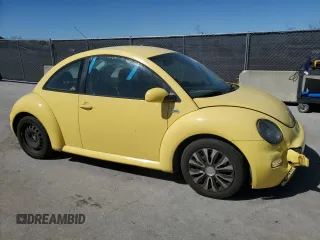 2003 Volkswagen New Beetle Coupe GL with VIN 3VWBK21CX3M414361, listed as a Copart auction lot 48229265 with 147,994 mi miles and Salvage Title. Bid and sale history available at carsss.com. Image 4.