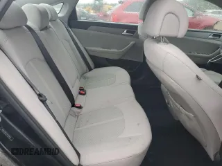 2015 Hyundai Sonata SE z VIN 5NPE24AF2FH141643, wystawiony jako Copart lot #57027995 z przebiegiem 149 648 mil mil oraz Czysty tytuł • Clean title. Historia ofert i sprzedaży dostępna na DreamBid. Obrazek 10.