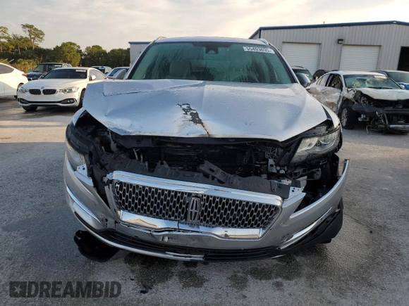 2019 Lincoln MKC Reserve with VIN 5LMCJ3C97KUL46993, listed as a Copart auction lot 55403035 with 42,638 mi miles and Salvage title. Bid and sale history available at DreamBid. Image 5.