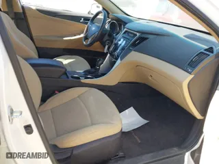 2013 Hyundai Sonata GLS PZEV with VIN 5NPEB4AC6DH698879, listed as a IAAI auction lot 41652745 with 269,542 mi miles. Bid and sale history available at carsss.com. Image 5.