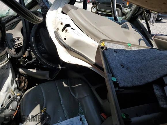 2000 Jeep Grand Cherokee Laredo с VIN 1J4G248S1YC329509, выставлен на аукционе Copart как лот 58589373 с пробегом Не указан миль и Списание • Salvage title. История ставок и продаж доступна на DreamBid. Изображение 8.