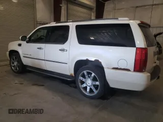 2008 Cadillac Escalade ESV z VIN 1GYFK66858R184955, wystawiony jako Copart lot #55686375 z przebiegiem 184 426 mil mil oraz Czysty tytuł • Clean title. Historia ofert i sprzedaży dostępna na DreamBid. Obrazek 2.