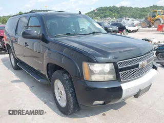 2011 Chevrolet Suburban LT with VIN 1GNSKJE36BR102923, listed as a IAAI auction lot 42389021 with 213,931 mi miles and . Bid and sale history available at DreamBid. Image 1.
