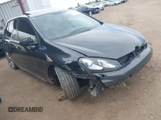 2013 Volkswagen GTI Autobahn с VIN WVWHD7AJ6DW140077, выставлен на аукционе IAAI как лот 42013044 с пробегом 96 795 миль миль и . История ставок и продаж доступна на DreamBid. Изображение 1.