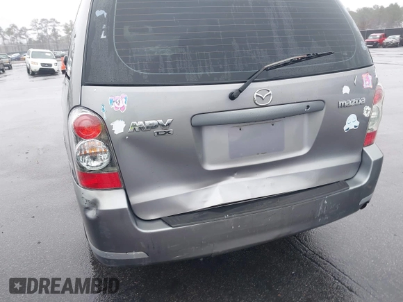 2005 Mazda MPV LX with VIN JM3LW28A050538622, listed as a IAAI auction lot 41555020 with 235,279 mi miles. Bid and sale history available at carsss.com. Image 6.