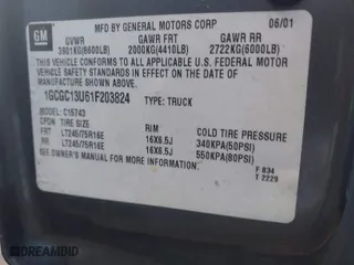 2001 Chevrolet Silverado 1500HD LS with VIN 1GCGC13U61F203824, listed as a IAAI auction lot 40522607 with 184,315 mi miles. Bid and sale history available at carsss.com. Image 9.
