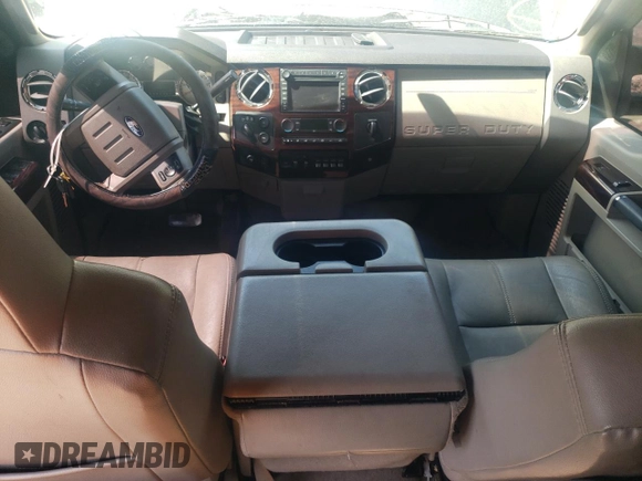 2008 Ford F-350 XL with VIN 1FTSW31R28EA05978, listed as a Copart auction lot 52320205 with 187,723 mi miles and Clean Title. Bid and sale history available at DreamBid. Image 8.