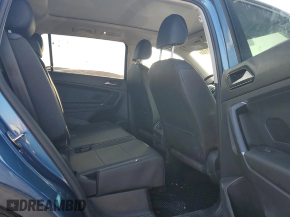 2018 Volkswagen Tiguan SEL with VIN 3VV3B7AX1JM034279, listed as a Copart auction lot 60402155 with 91,751 mi miles and Salvage title. Bid and sale history available at DreamBid. Image 11.