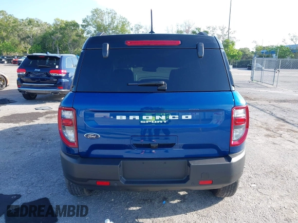 2024 Ford Bronco Sport Outer Banks z VIN 3FMCR9C61RRF36536, wystawiony jako IAAI lot #42363040 z przebiegiem 5 789 mil mil oraz . Historia ofert i sprzedaży dostępna na DreamBid. Obrazek 16.