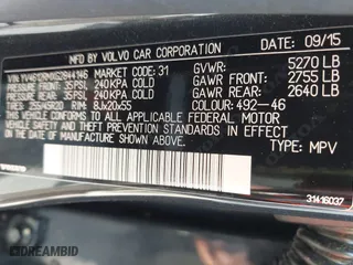 2016 Volvo XC60 T5 Platinum with VIN YV4612RMXG2844146, listed as a IAAI auction lot 42109135 with 98,400 mi miles. Bid and sale history available at carsss.com. Image 9.