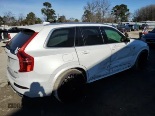 2019 Volvo XC90 R-Design with VIN YV4BR0CM6K1469018, listed as a Copart auction lot 42264695 with 60,482 mi miles and Salvage Title. Bid and sale history available at carsss.com. Image 3.