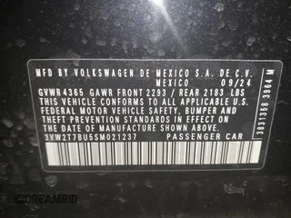 2025 Volkswagen Jetta GLI Autobahn z VIN 3VW2T7BU5SM021237, wystawiony jako IAAI lot #41271660 z przebiegiem 1092 mil mil oraz . Historia ofert i sprzedaży dostępna na DreamBid. Obrazek 9.