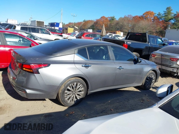 2024 Nissan Altima SV with VIN 1N4BL4DV3RN322621, listed as a IAAI auction lot 40843918 with 19,242 mi miles and . Bid and sale history available at DreamBid. Image 14.