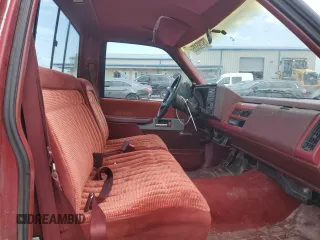 1990 GMC Sierra 1500 z VIN 1GTFC24K8LE514419, wystawiony jako Copart lot #57265335 z przebiegiem 162 045 mil mil oraz Szkoda całkowita • Salvage title. Historia ofert i sprzedaży dostępna na DreamBid. Obrazek 10.
