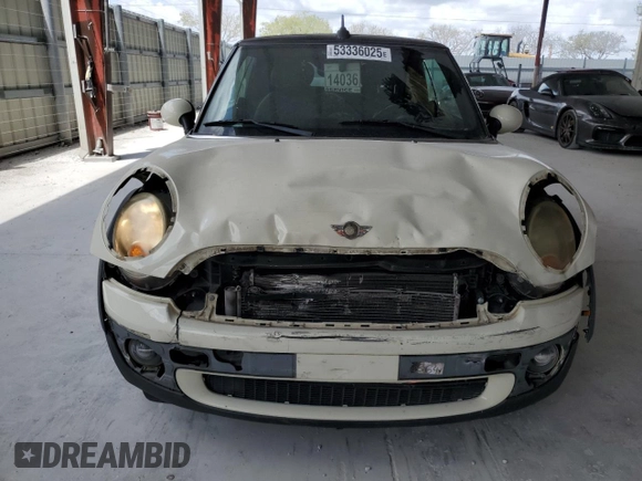 2010 MINI Convertible with VIN WMWMR3C59ATU98597, listed as a Copart auction lot 53336025 with 88,273 mi miles and Salvage Title. Bid and sale history available at DreamBid. Image 5.