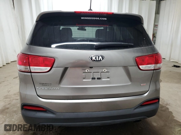 2018 Kia Sorento L with VIN 5XYPG4A39JG338356, listed as a Copart auction lot 48312885 with 110,573 mi miles and Clean Title. Bid and sale history available at carsss.com. Image 6.
