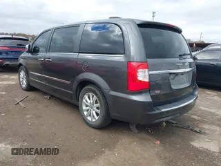 2016 Chrysler Town & Country Limited Platinum with VIN 2C4RC1GG8GR120023, listed as a IAAI auction lot 40808283 with 162,560 mi miles. Bid and sale history available at carsss.com. Image 3.