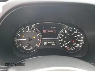 2015 Nissan Pathfinder SV with VIN 5N1AR2MN0FC640983, listed as a Copart auction lot 54751725 with 204,550 mi miles and Clean title. Bid and sale history available at DreamBid. Image 9.