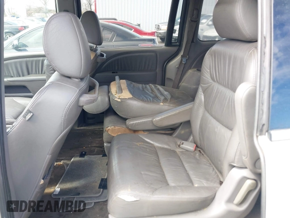 2008 Honda Odyssey EX-L with VIN 5FNRL38718B076647, listed as a IAAI auction lot 41854493 with 168,455 mi miles. Bid and sale history available at carsss.com. Image 8.