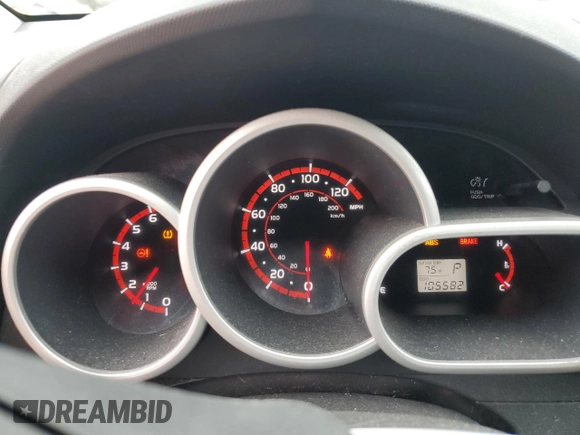 2010 Pontiac Vibe 1SA with VIN 5Y2SP6E8XAZ412803, listed as a Copart auction lot 61876895 with 105,582 mi miles and Salvage title. Bid and sale history available at DreamBid. Image 9.